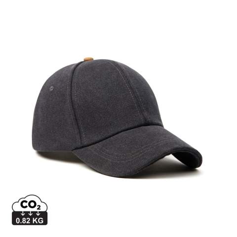 Elevate your casual style with our soft canvas cap, featuring an understated and simple design suited for anyone. This 6-panel cap has a curved visor and a comfortable PU-covered velcro adjuster at the back. The cap is made from recycled materials with AWARE™, using genuine recycled fabric materials guaranteed by AWARE's disruptive physical tracer and blockchain technology. With a maximum size of 63 cm in circumference, this simple and comfortable cap provides the perfect fit for any head size.