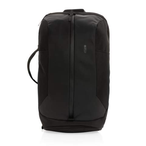 Deze Swiss Peak Aware™ werk-/gymrugzak is een hybride rugzak ontworpen voor de sportschool en op kantoor. Het heeft aparte vakken voor je sport spullen en een slimme organizer voor al je werkbenodigdheden, zoals een 15,6 inch laptopvak. Ga van de sportschool naar kantoor en heb alle benodigde spullen bij je. Met AWARE™ tracer die het echte gebruik van gerecyclede materialen valideert. Elke tas heeft 31,1 0,5L PET-flessen hergebruikt. 2% van de opbrengst van elk verkocht Impact-product wordt gedoneerd aan Water.org. PVC-vrij.<br /><br />FitsLaptopTabletSizeInches: 15.6<br />PVC free: true