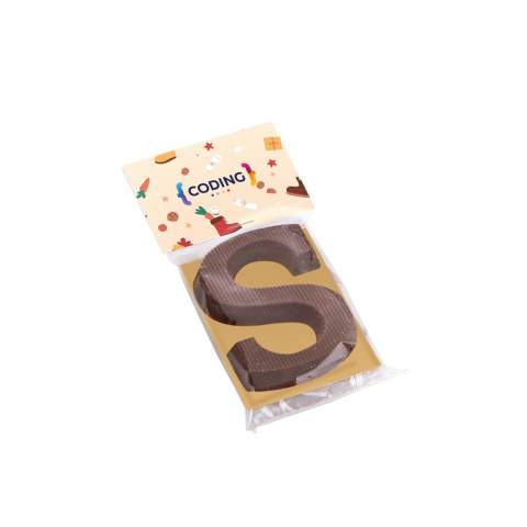 Schoenletter in melkchocolade van ca. 40 gram, voorzien van een full colour bedrukt kopkaartje. Wordt geleverd in een mix van de letter 'S' en 'P'