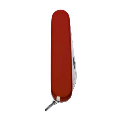 Couteau Suisse original de la marque Victorinox ligne Officiers avec poignée ABS, plaques intermédiaires en aluminium dur anodisé et des outils en acier recyclé à 100%. 5 pièces avec 8 fonctions : couteau, combinaison d'outils avec ouvre-boîte, décapsuleur, pince à dénuder et tournevis, anneau, pince à épiler et cures-dent. Comprend un mode d'emploi et une garantie à vie contre les défauts de matériaux et de fabrication. Victorinox est le symbole mondial de qualité, fiabilité, fonctionnalité et perfection. Attention, la législation en vigueur s'applique concernant la possession et / ou le transport de couteaux ou d'outils multifonctions en public. Par pièce dans une boîte.