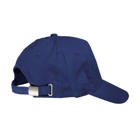 Stoere baseballcap van extra zware kwaliteit. Van 100% gekamd katoen met voorgevormde klep en verstelbare, metalen clipsluiting aan achterzijde.