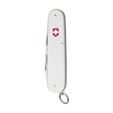 Original Schweizer Taschenmesser von Victorinox mit stabilem und hochwertigem Alox-Griff. Die rostbeständigen Griffe bestehen aus gestanztem Aluminium für zusätzlichen Halt. Das Messer hat einer Einlage aus anodisiertem Aluminium und Tools aus 100% recyceltem Stahl. Ein praktisches, leichtes und schlankes Taschenmesser, das sich leicht verstauen lässt. 4-teilig mit 9 Funktionen: großes Messer, Dosenöffner mit kleinem Schraubenzieher 3 mm, Kapselheber mit großem Schraubenzieher 6 mm, Isolierzange, Nagelfeile, Nagelreinigungswerkzeug, Schlüsselring. Inklusive Anleitung und lebenslanger Garantie auf Material- und Herstellungsfehler. Victorinox Messer sind ein globales Symbol für Zuverlässigkeit, Funktionalität und Perfektion. Beachten Sie, dass möglicherweise lokale Vorschriften für den Besitz und / oder das Tragen von Messern oder Multitools in der Öffentlichkeit gelten. Pro Stück in einer Verpackung.