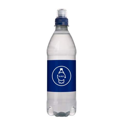 500 ml natuurlijk bronwater in een gladde R-PET fles met sportdop.