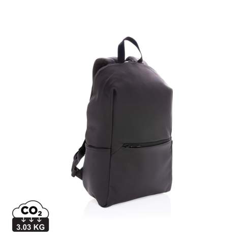 Dieser klassisch moderne und gefütterte Rucksack aus glattem PU verfügt über ein 15,6-Zoll-Laptopfach, ein geräumiges Hauptfach sowie 2 Innentaschen und 2 Stiftschlaufen. Mit Mesh gepolsterter Rücken und verstellbare Träger. Außen 100% VE. Innen aus 100% 210D Polyester. PVC-frei.<br /><br />FitsLaptopTabletSizeInches: 15.6<br />PVC free: true