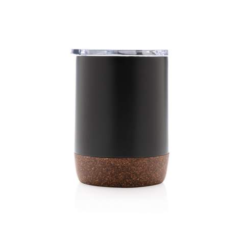 Tasse à café 180ml isotherme en acier recyclé RCS et avec détail unique en liège. Gardez vos boissons chaudes jusqu'à 5h et froides jusqu'à 15h. S'adapte à la plupart des machines à café. RCS (Recycled Claim Standard) est une norme permettant de vérifier le contenu recyclé d'un produit tout au long de la chaîne d'approvisionnement. Contenu recyclé total : 62% sur la base du poids total de l'article. Sans BPA. Emballage kraft certifié FSC® inclus.<br /><br />HoursHot: 5<br />HoursCold: 15