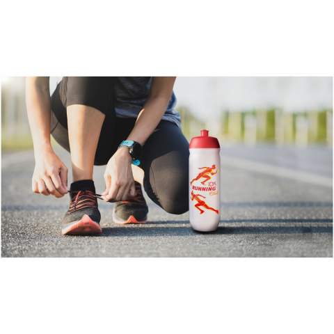 Single-walled sport bottle with a screw-fix pull-up lid. Made from flexible MDPE plastic, this squeezy bottle is perfect for sporting environments. Volume capacity is 750 ml. Made in the UK. BPA-free. EN12875-1 compliant and dishwasher safe.