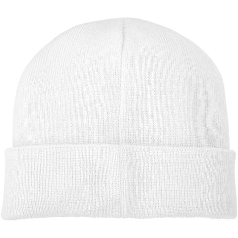 The Boreas beanie with patch does not only keeps you warm and cozy but also offers a canvas for personal branding. Made from 1x1 rib knit of acrylic, the beanie is warm and durable. The contrast fabric patch woven from polyester, offers a great opportunity for presenting your logo or other branding. Embrace comfort, individuality, and practicality with the Boreas beanie.