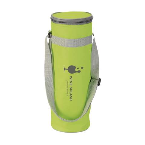 Bottle cooler bag for bottles up to 1.5 litres, with adjustable strap and thick, insulating foam layer.