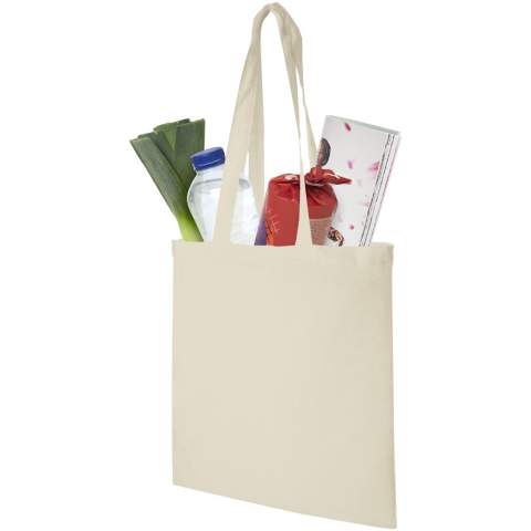 The Madras tote bag is the perfect bag to give away during any event, conference or to use as a shopping bag for small groceries. The cotton density of 140 g/m² cotton makes the bag sturdy, long-lasting and suitable to carry heavy items in the main compartment. With the 30 cm long shoulder handles this tote bag is easy to carry around. Made in India and OEKO-Tex certified. Resistance up to 5kg weight.