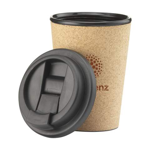 Reusable, double-walled coffee cup with screw and click opening. The inner wall is made from PP plastic. The outer wall is made from natural cork. Fits in the standard cupholders in cars, so handy for on the road. Reusable, BPA free and food Approved. Capacity 350 ml. Each item is supplied in an individual brown cardboard box.