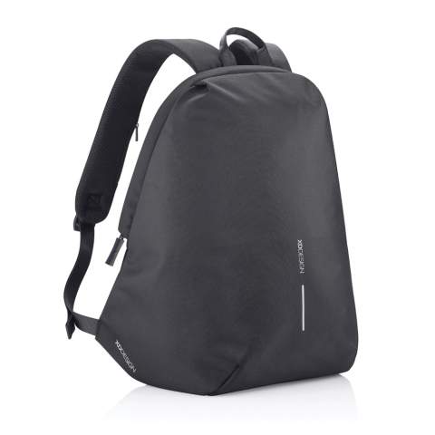 Bobby Soft est le sac à dos parfait pour l'université, le travail ou votre prochain voyage ! Le design emblématique du Bobby avec des poches cachées et anti-RFID, aucun accès frontal et fermetures à zip cachées, est maintenant complété par une tirette à zip verrouillable sur le compartiment principal pour garder vos affaires encore plus en sécurité. Dans le compartiment principal, vous pouvez vous organiser grâce à un compartiment rembourré pour ordinateur 15,6 pouces, une poche pour un carnet et des petites poches. Le sac est extensible, ce qui donne de l'espace supplémentaire pour ranger tout ce dont vous avez besoin. Fabriqué dans un matériau déperlant à partir de matériaux recyclés rPET, l'utilisation de matériaux recyclés et les déclarations d'impact sur la réduction de la consommation d'eau sont garanties grâce au traceur et à la blockchain AWARE.  46% recycled content. Modèle déposé®<br /><br />FitsLaptopTabletSizeInches: 15.6<br />PVC free: true