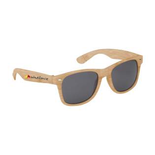 Classic sunglasses with bamboo look. With UV 400 protection (according to European standards).
