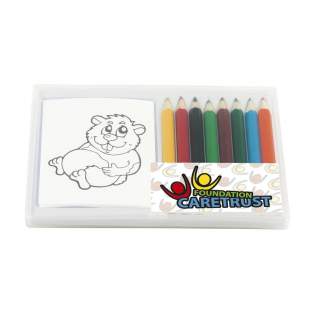 8 crayons de couleur laqués et livret à colorier avec 12 mini images (6x2 images identiques). Rangés dans une boîte pratique.